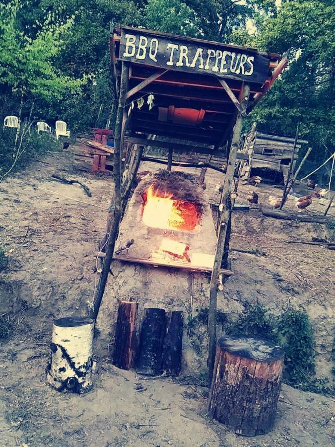 La Cabane Des Trappeurs Crépy-en-Valois Eksteriør billede